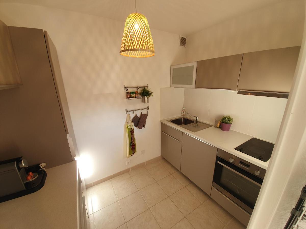 Le Cezanne - Climatise Avec Grande Terrasse Apartment Greoux-les-Bains